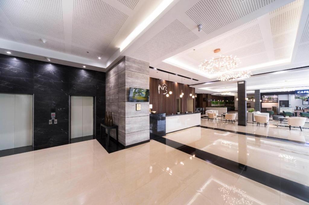 Mallberry Suites Business Hotel Cagayan de Oro Buitenkant foto