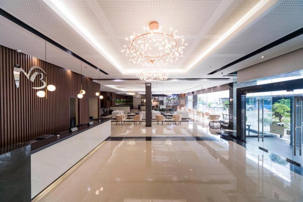 Mallberry Suites Business Hotel Cagayan de Oro Buitenkant foto