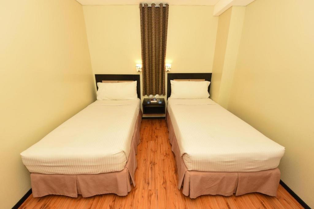 Mallberry Suites Business Hotel Cagayan de Oro Buitenkant foto