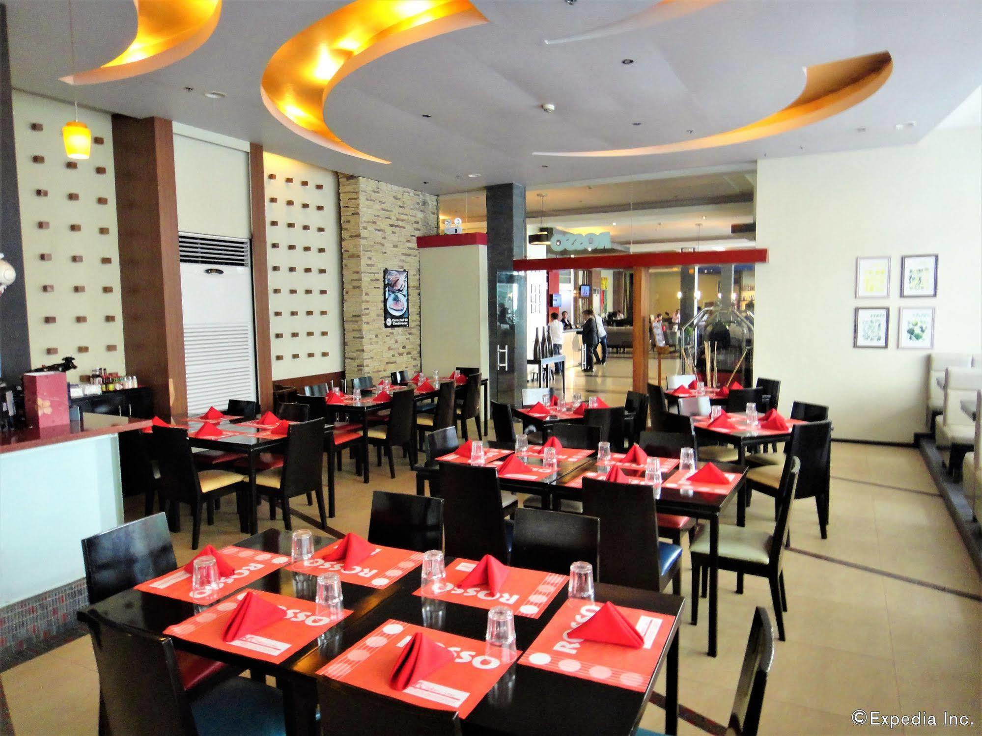 Mallberry Suites Business Hotel Cagayan de Oro Buitenkant foto
