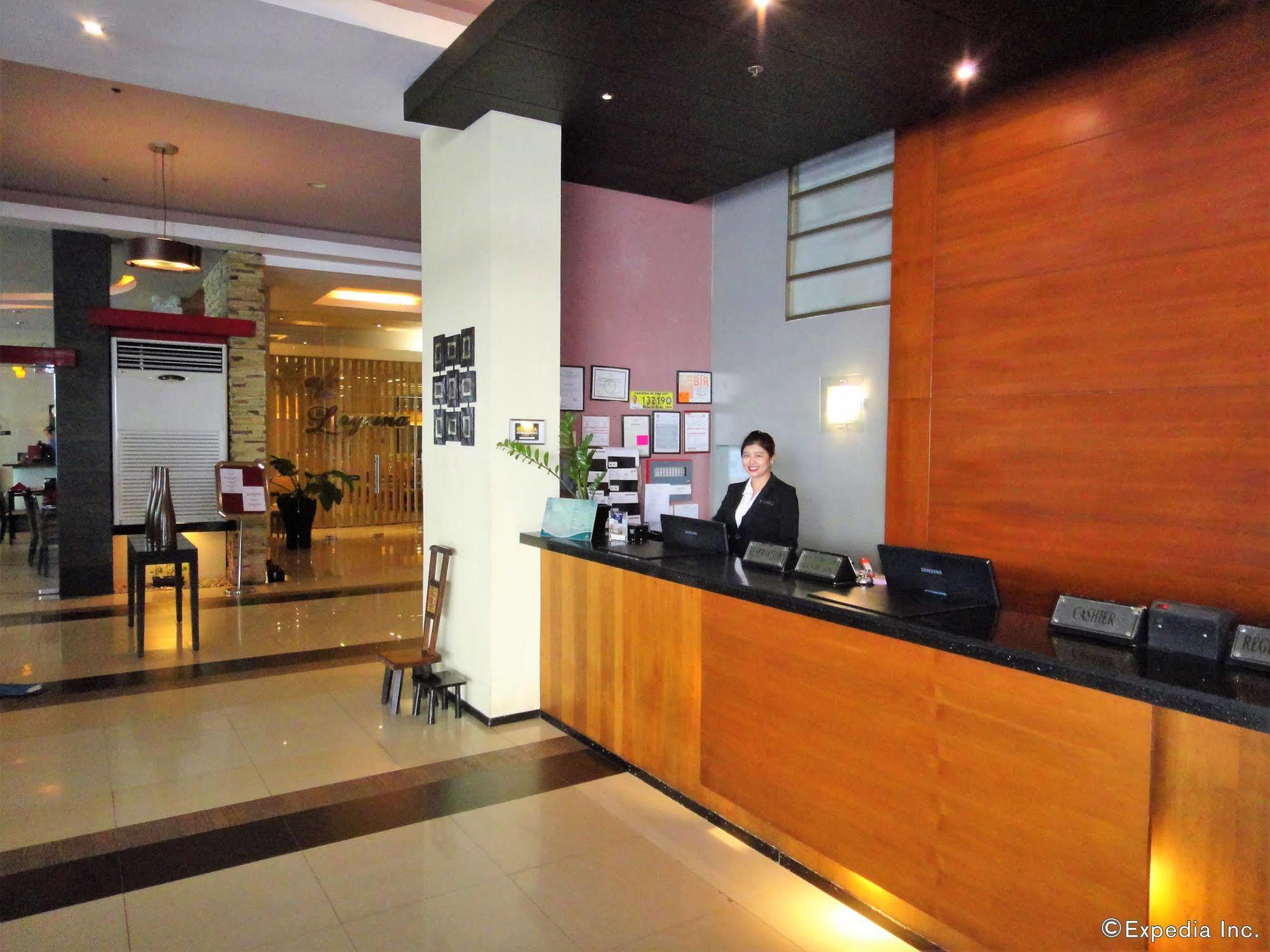 Mallberry Suites Business Hotel Cagayan de Oro Buitenkant foto